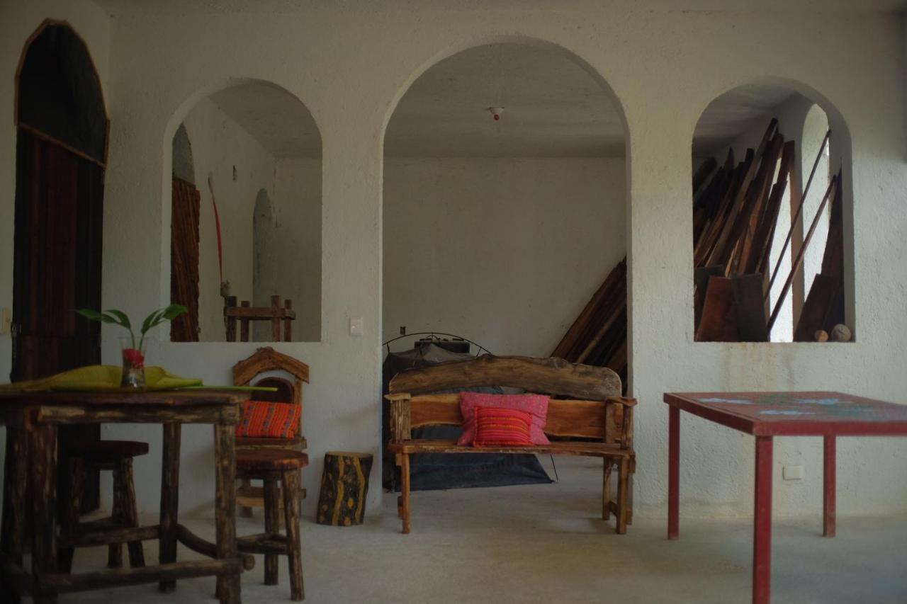 Near Lake Hostal Bacalar Exterior photo